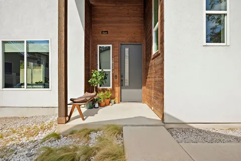 $549,000 | 2812 Oak Springs Drive, Unit 2, Austin, TX 78702