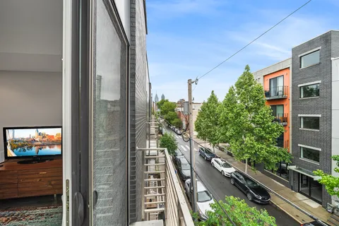 $649,999 | 1010 South 17th Street, Unit B, Philadelphia, PA 19146