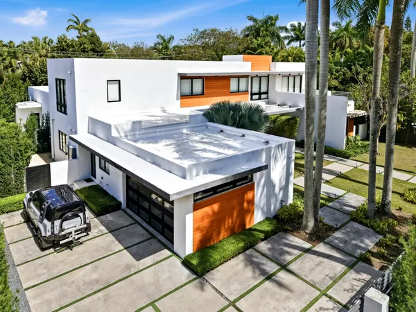 $8,888,000 | 229 Ridgewood Road, Miami, FL 33133