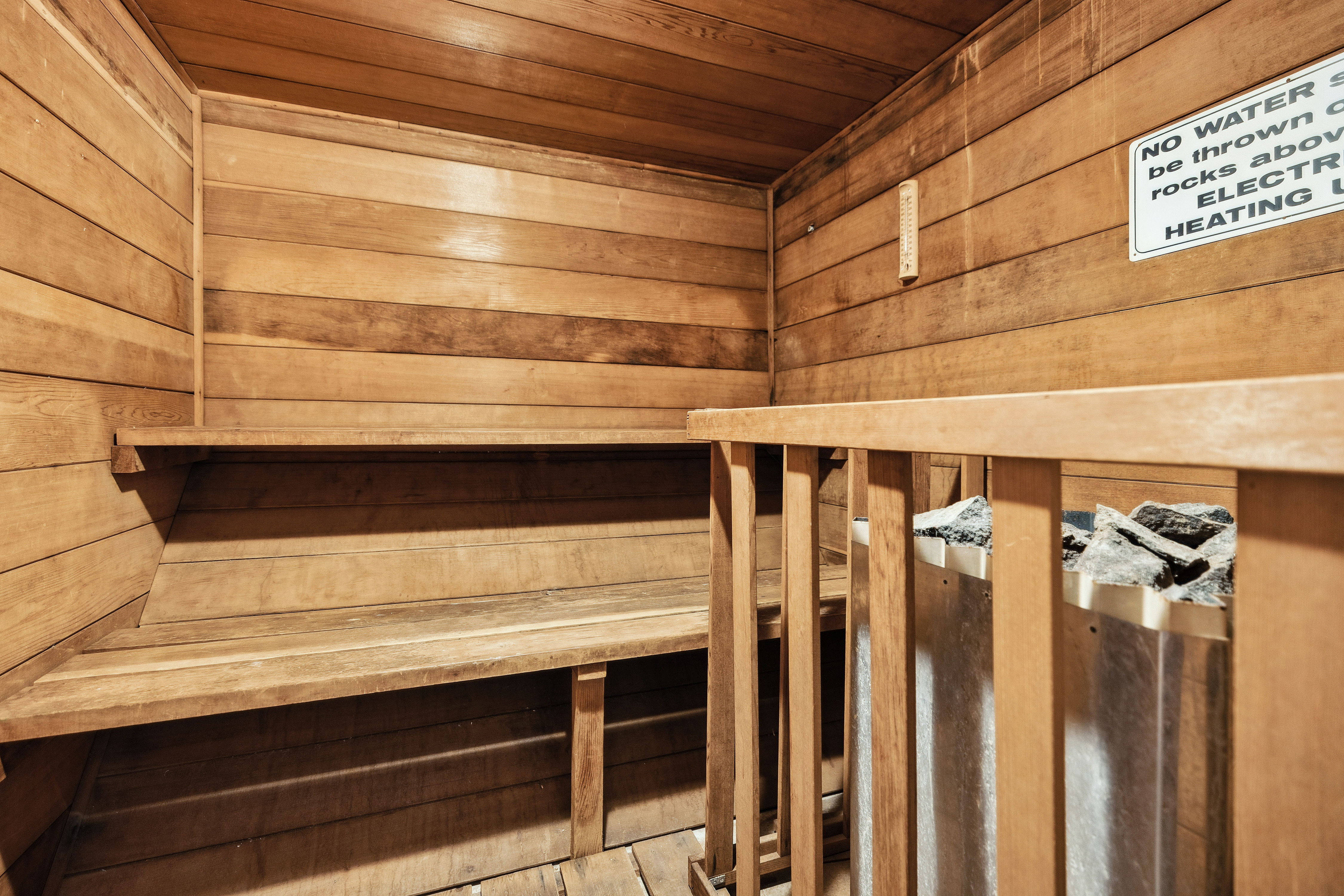 1998 Pacific Avenue San Francisco, CA 94109 - Photo 25 of 28 a view of walk in closet