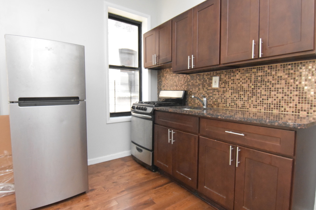 573 West 159th Street, Unit 12A Manhattan, NY 10032 - Photo 2 of 7