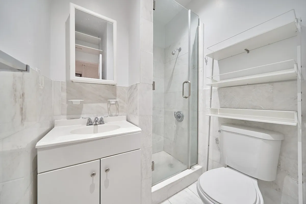 142 Sullivan Street, Unit 27 Manhattan, NY 10012 - Photo 5 of 8