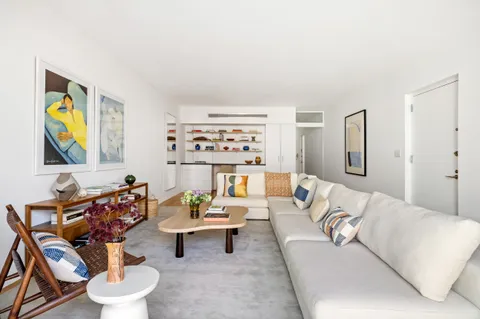 $2,800,000 | 361 Manhattan Avenue, Unit 3AB | Williamsburg