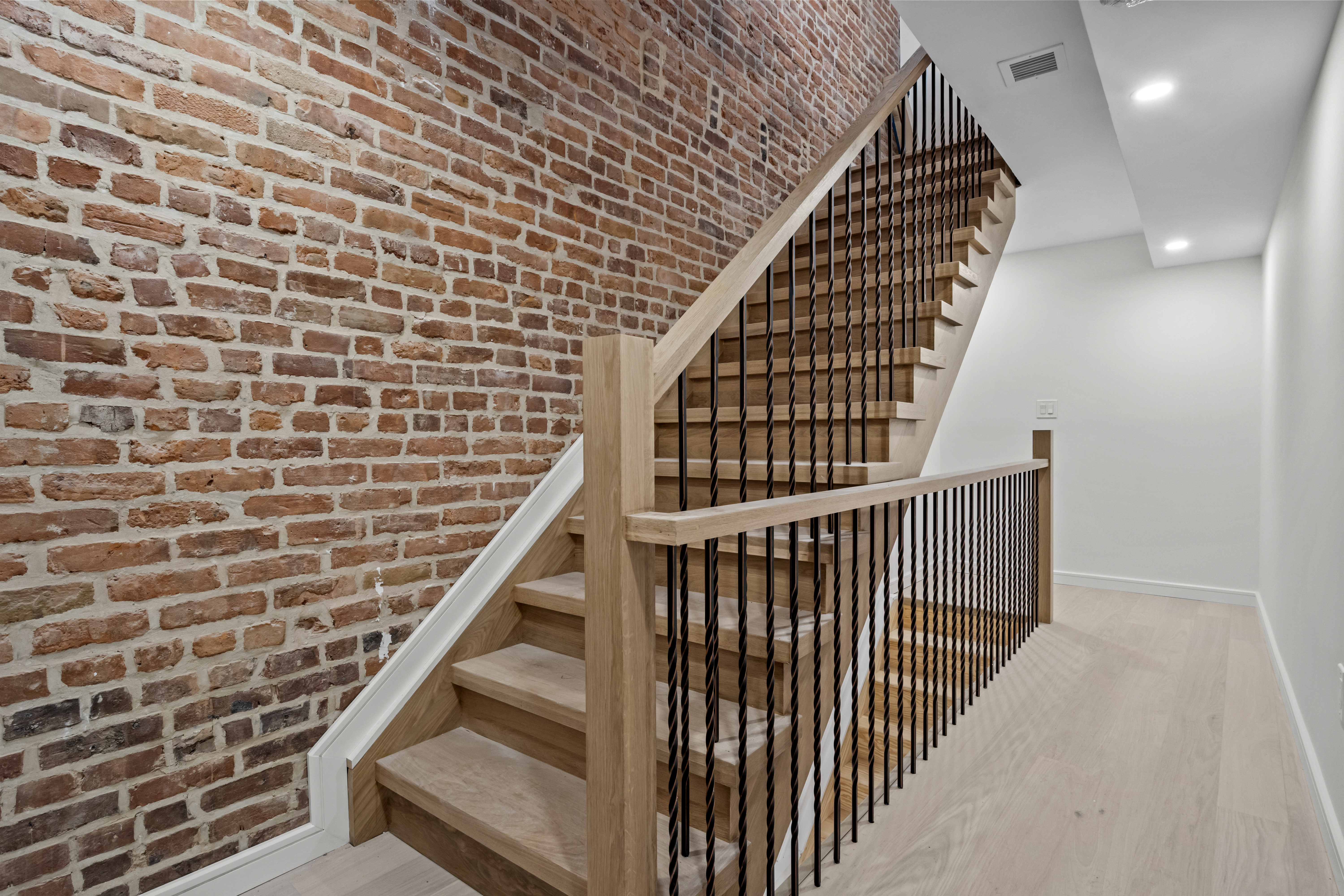 320 10th Street Brooklyn, NY 11215 - Photo 24 of 41 a view of entryway with wooden floor