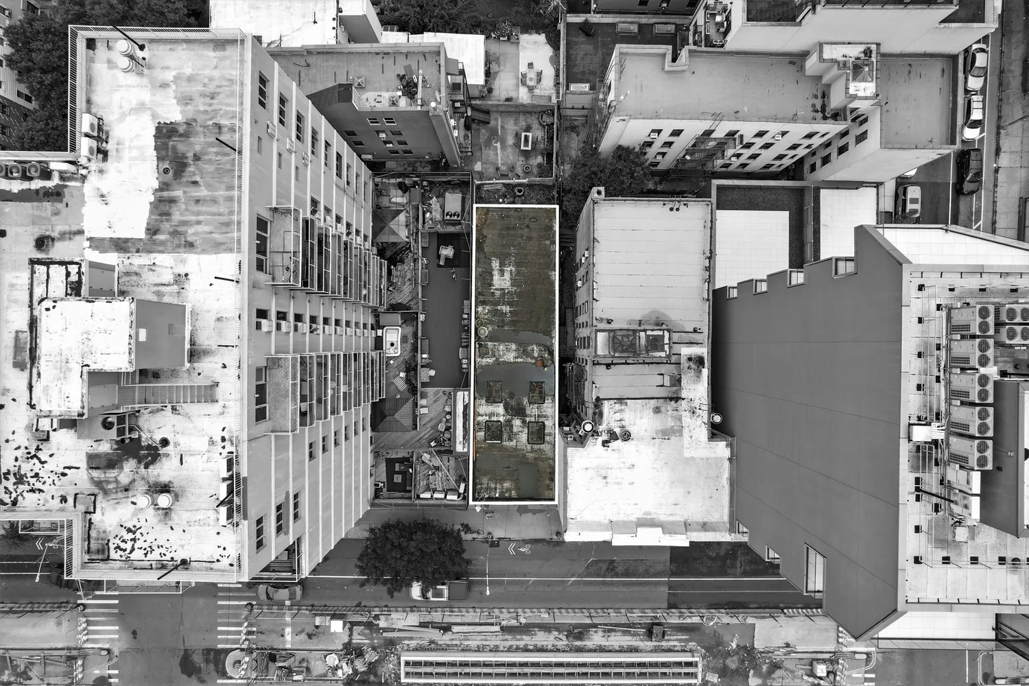 a picture of a building