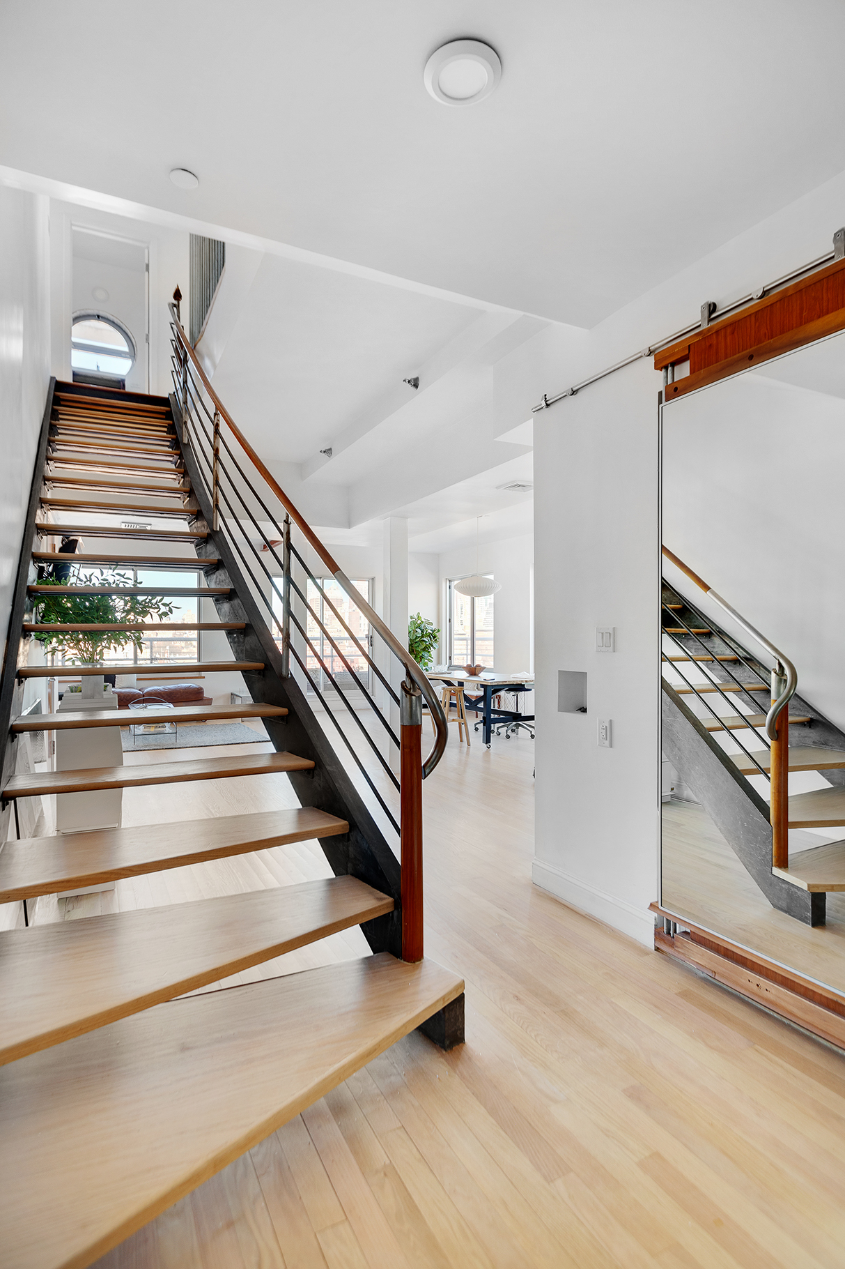 29 Tiffany Place, Unit PH5 Brooklyn, NY 11231 - Photo 4 of 13