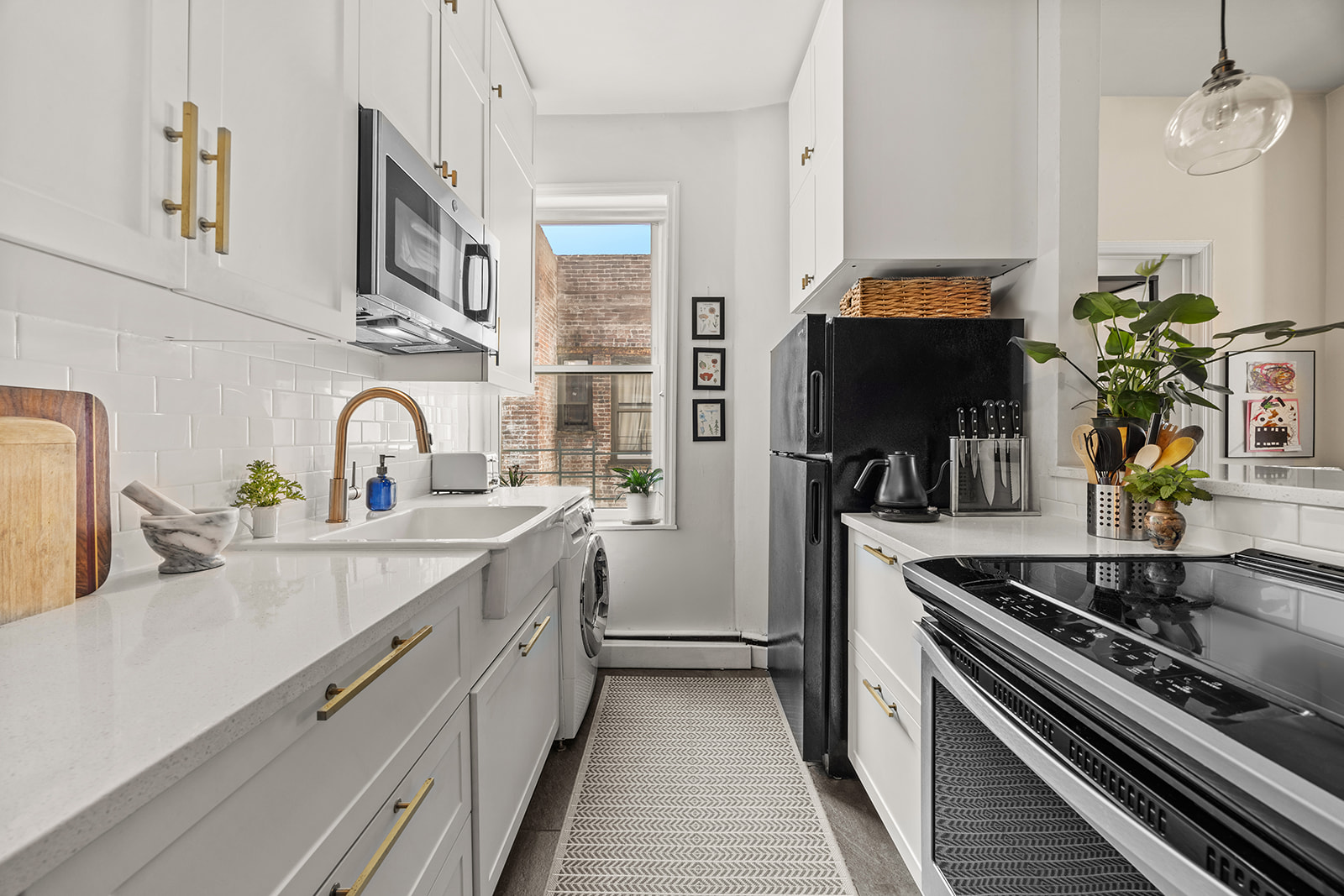 566 Prospect Place, Unit 4A Brooklyn, NY 11238 - Photo 3 of 10