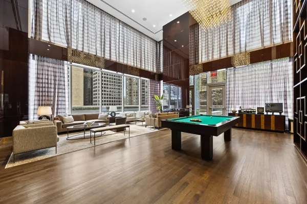 $6,999,000 | 217 West 57th Street, Unit 36D | Midtown Central