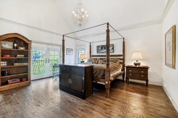 $3,350,000 | 4327 Irving Avenue, Dallas, TX 75219