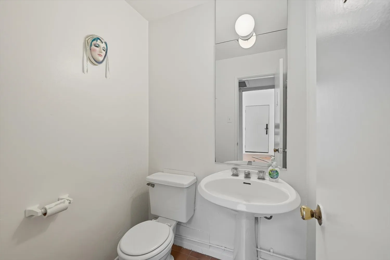 $3,250,000 | 901 South Pacific Coast Highway, Redondo Beach, CA 90277