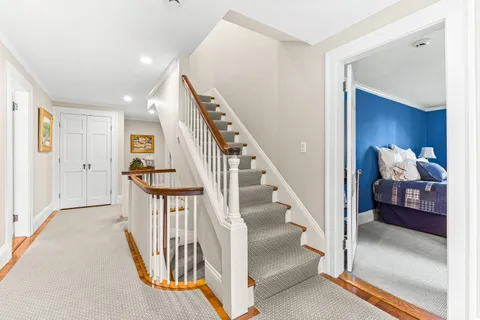 $4,150,000 | 33 Hundreds Circle, Wellesley Hills, MA 02481