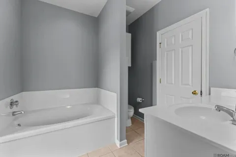 $285,000 | 8929 Worthington Estates Avenue, Baton Rouge, LA 70810