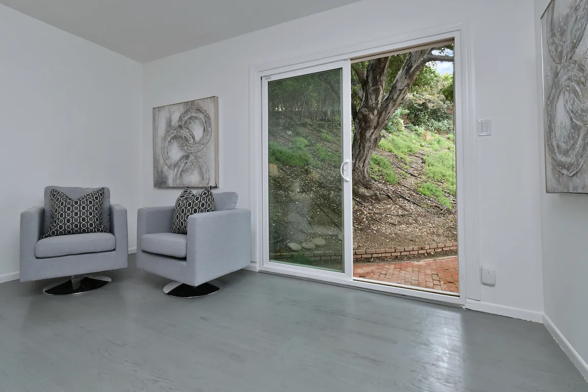 $2,599,000 | 4053 Harclare Lane, Encino, CA 91436