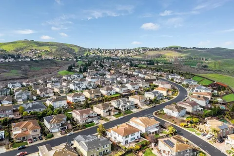$1,350,000 | 661 Stoneman Court, Benicia, CA 94510