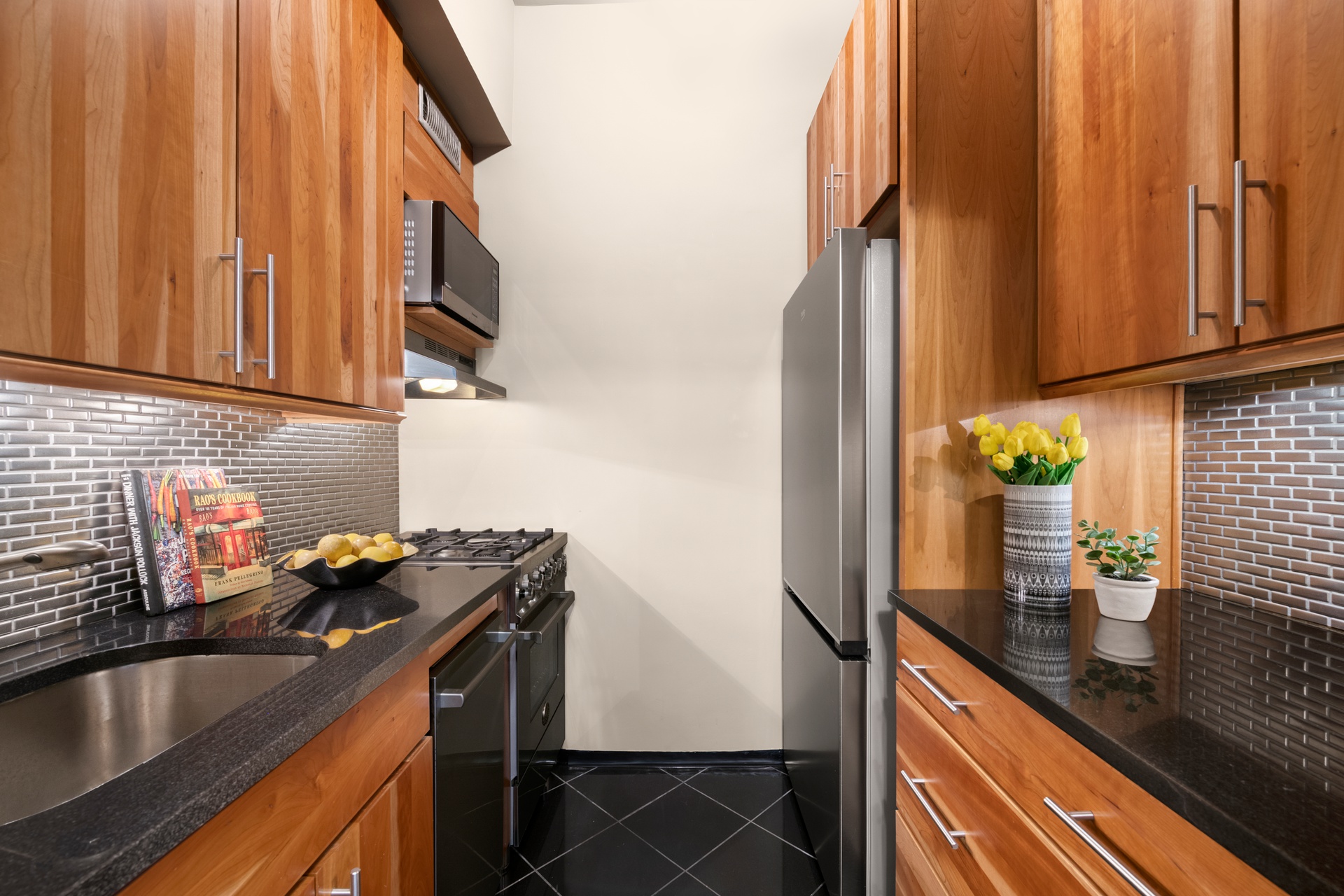 20 East 9th Street, Unit 14L Manhattan, NY 10003 - Photo 8 of 23