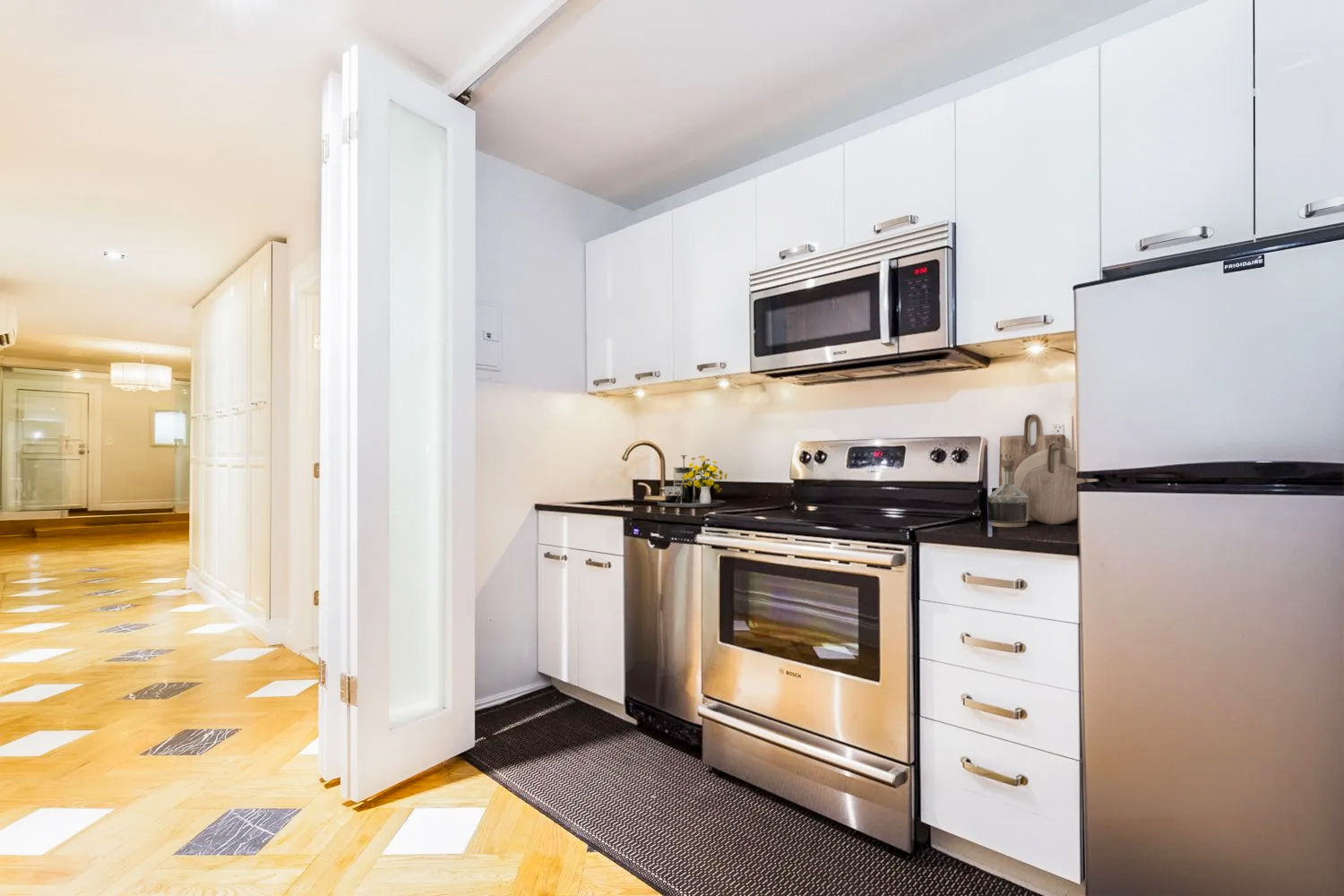49 East 63rd Street, Unit GARDEN Manhattan, NY 10065 - Photo 17 of 30