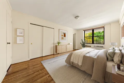 $1,375,000 | 185 Prospect Park Southwest, Unit 301 | Windsor Terrace
