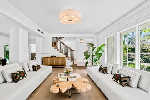$3,950,000 | 939 West 47th Court, Miami Beach, FL 33140