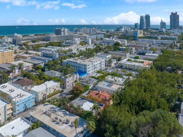 $4,950,000 | 735-745 Meridian Avenue, Miami Beach, FL 33139