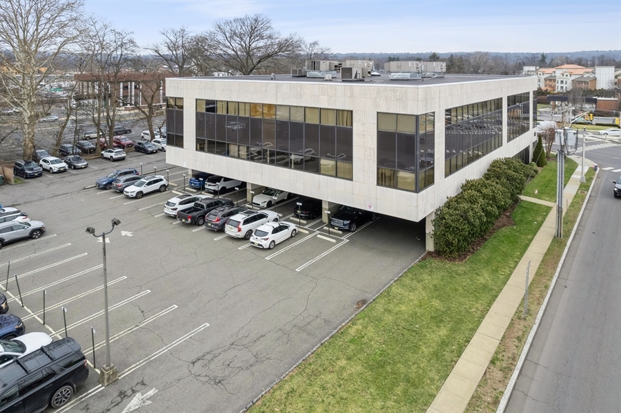 155 Morris Avenue Springfield, NJ 07081 - Photo 17 of 18