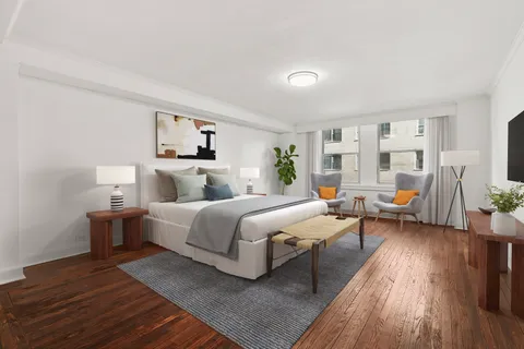 $800,000 | 111 East 56th Street, Unit 1108 | Midtown East