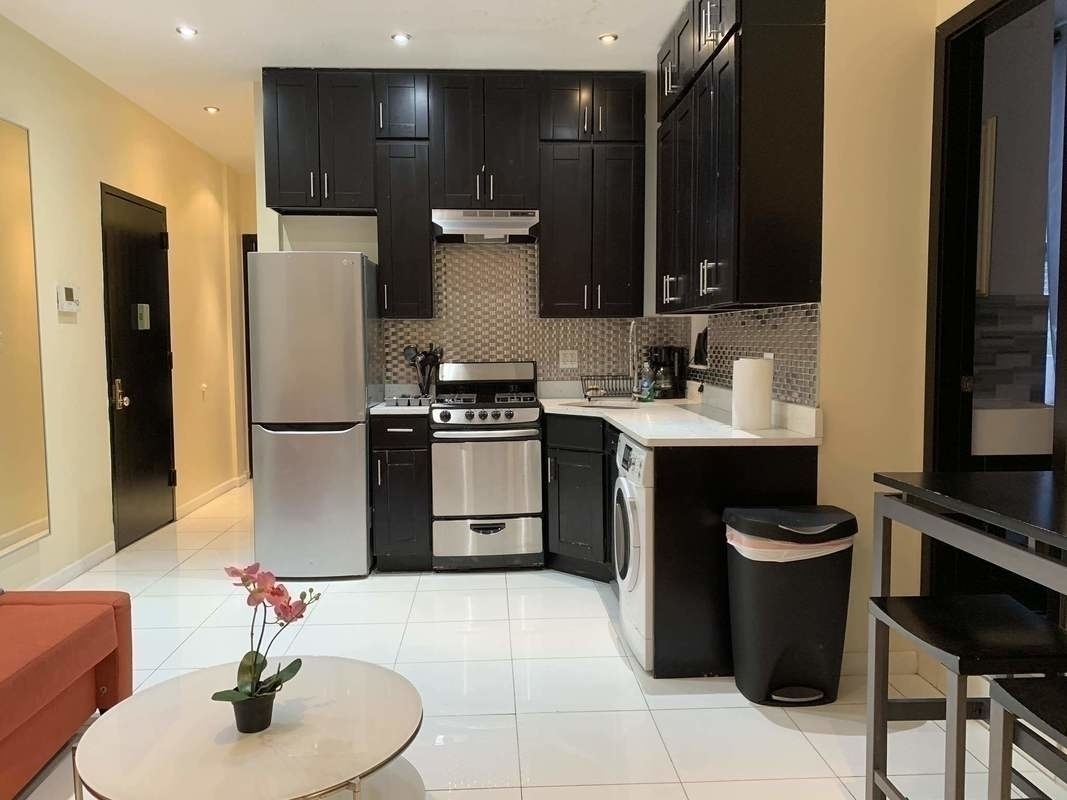 3 West 108th Street, Unit 1 Manhattan, NY 10025 - Photo 1 of 8