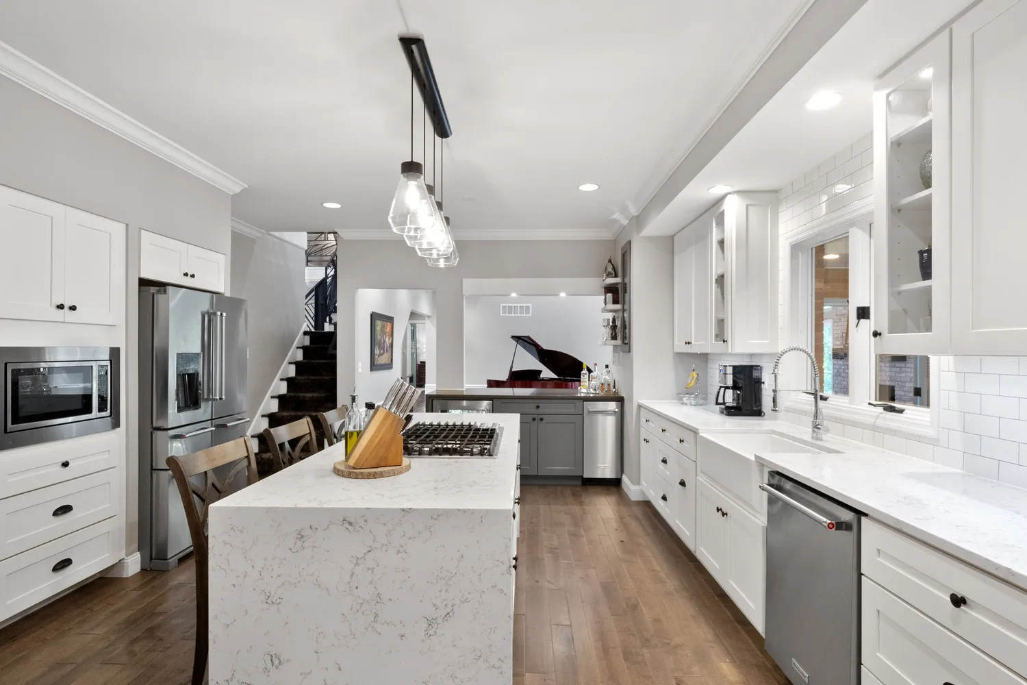 $1,995,000 | 13352 Weston Park Drive, St. Louis, MO 63131