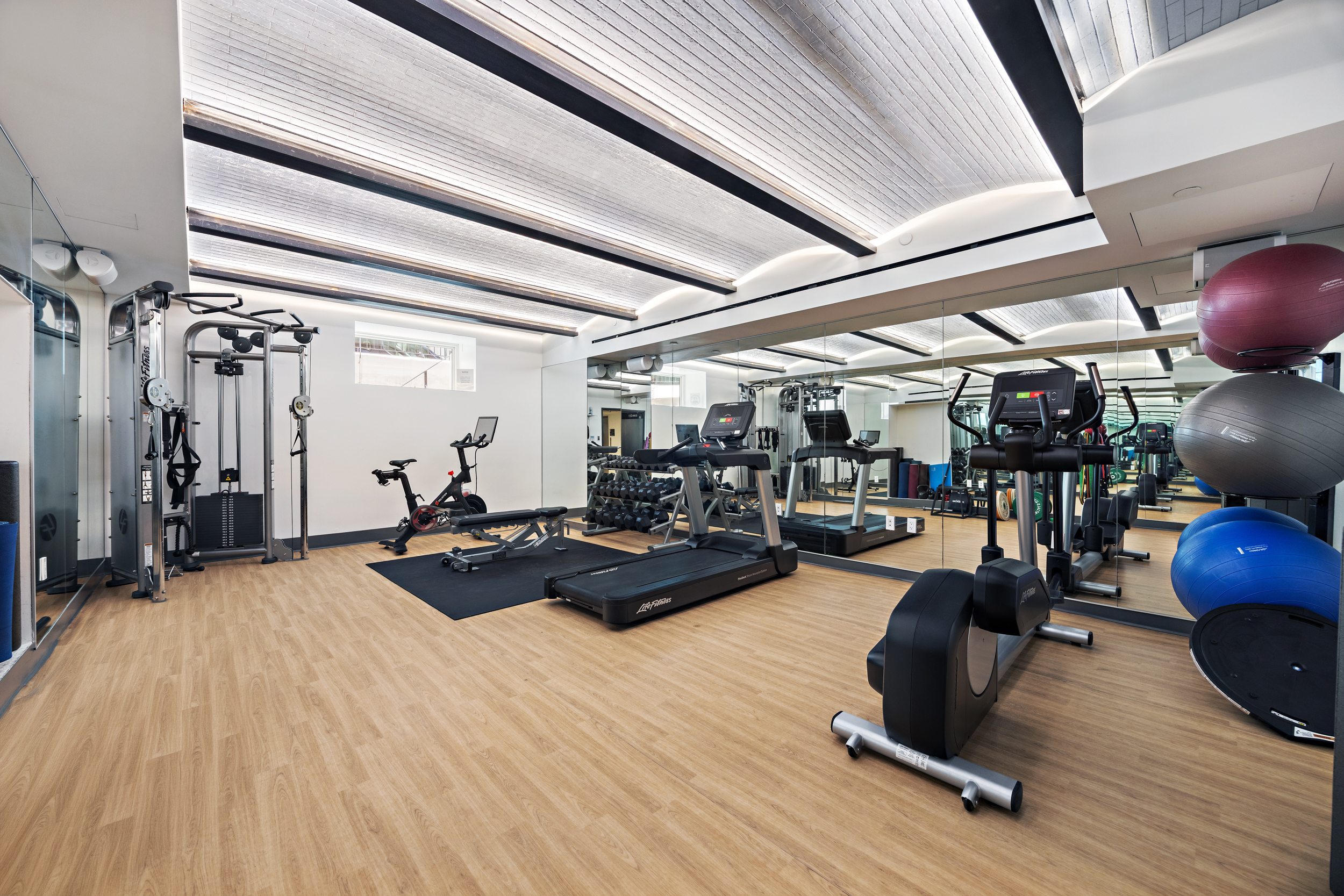 350 West 71st Street, Unit 6A Manhattan, NY 10023 - Photo 11 of 17