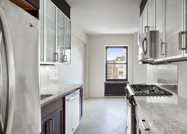 $7,600 | 56 7th Avenue, Unit 5A | West Village