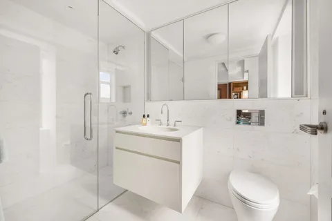 $18,000,000 | 737 Park Avenue, Unit 19A | Lenox Hill