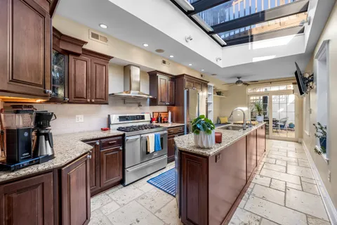 $850,000 | 213 South Collington Avenue, Baltimore, MD 21231