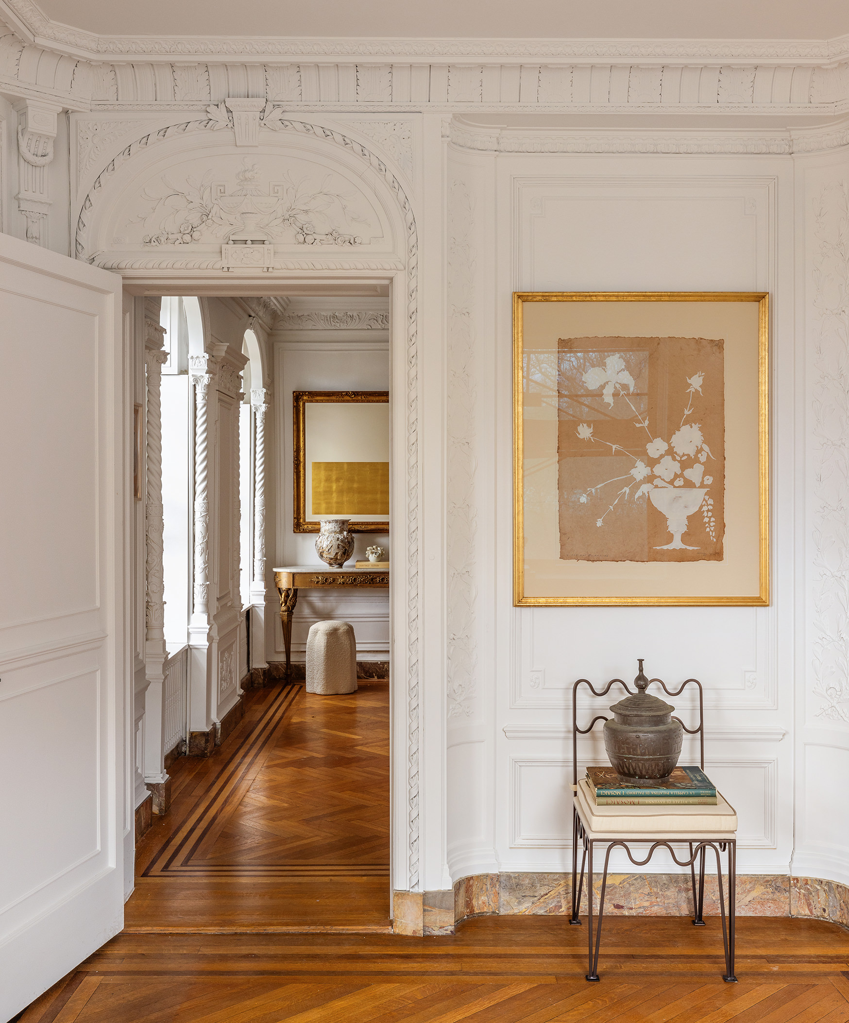 1136 5th Avenue, Unit 6A Manhattan, NY 10128 - Photo 17 of 44 a living room with furniture and a wooden floor