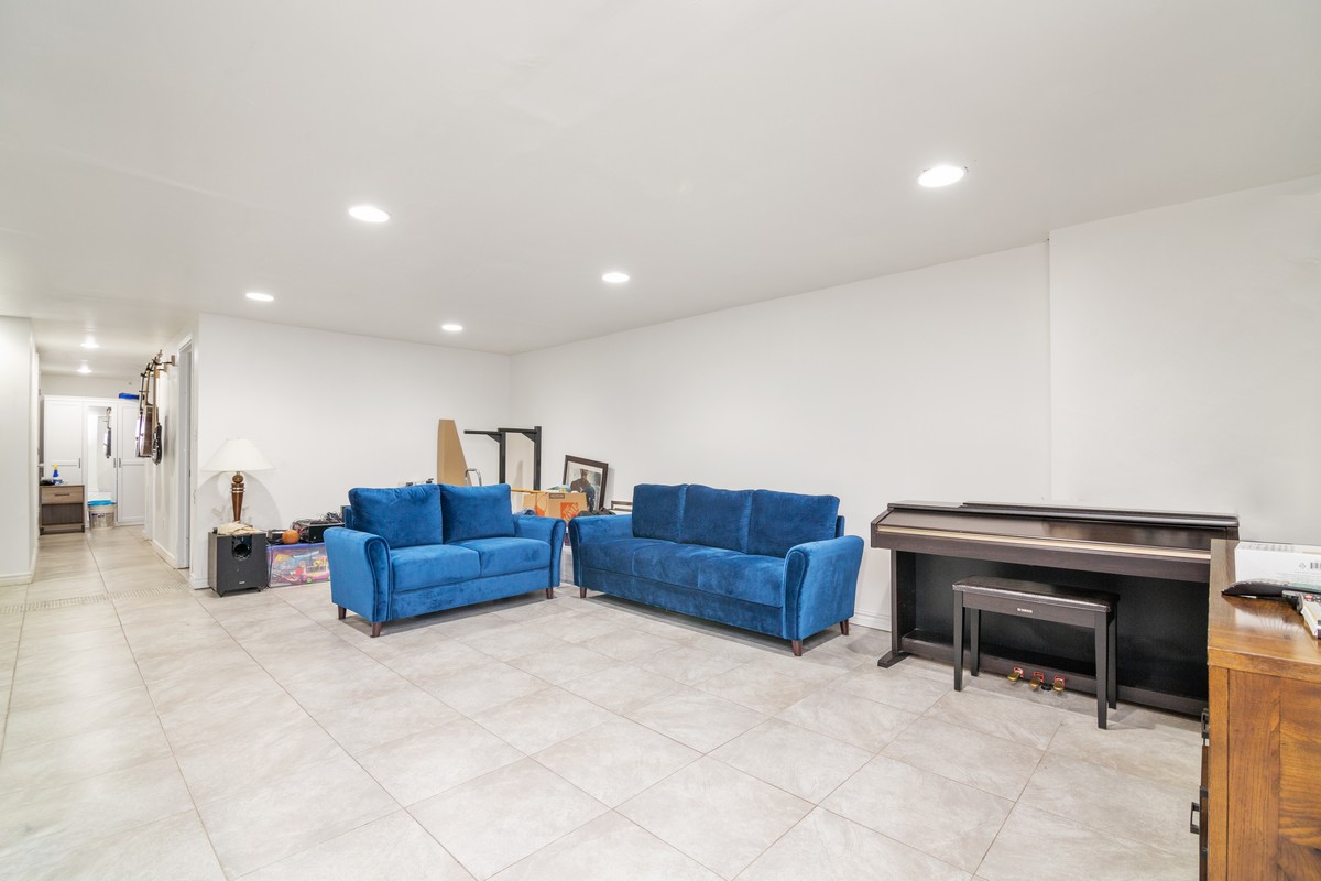 339 Evergreen Avenue Brooklyn, NY 11221 - Photo 8 of 15