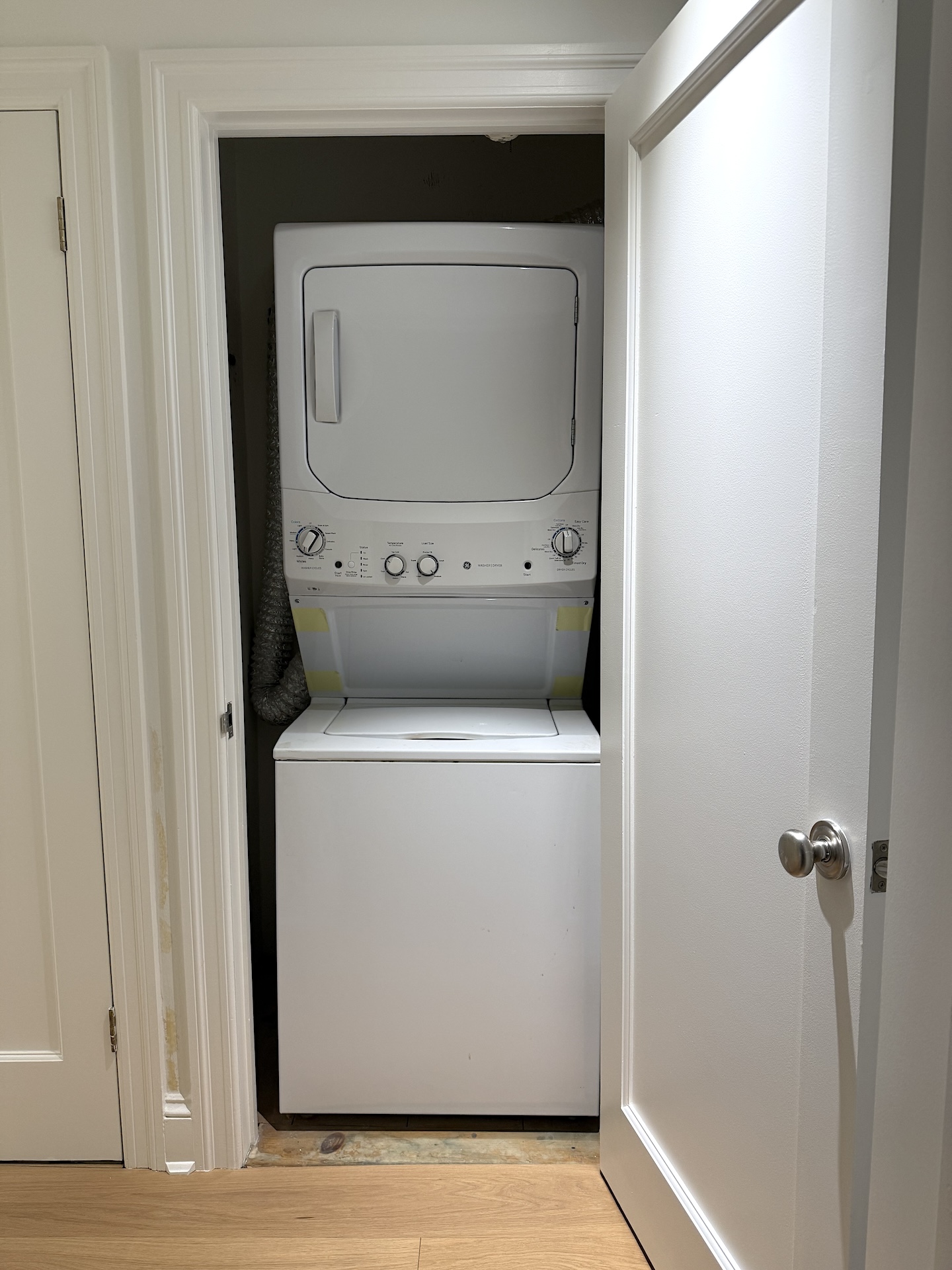 424 Pacific Street, Unit GARDEN Brooklyn, NY 11217 - Photo 13 of 16 a utility room with dryer and washer