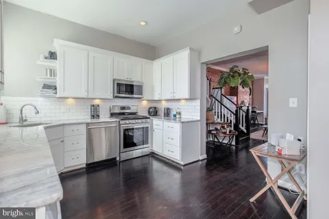 $875,000 | 306 M Street Northwest, Washington, DC 20001