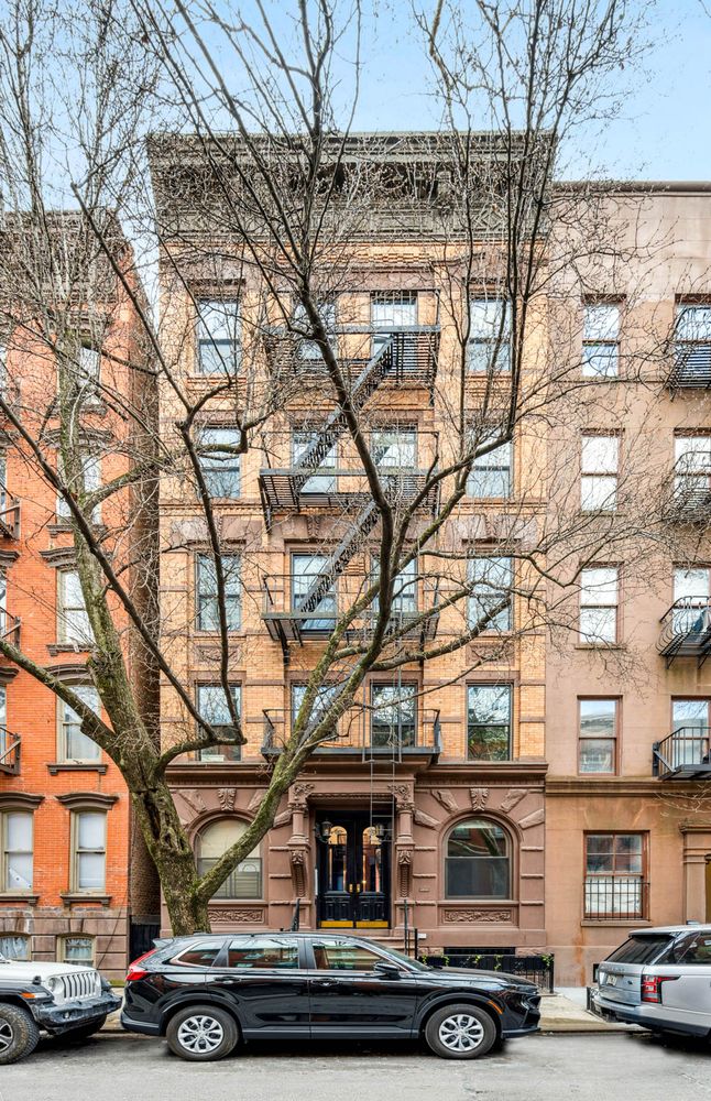 $1,200,000 | 78 Charles Street, Unit 4R | West Village