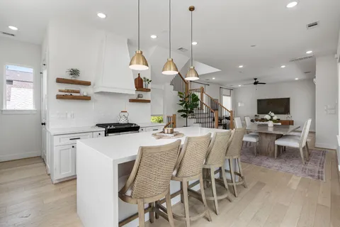 $555,000 | 1207 East 24th Street, Unit A, Houston, TX 77009