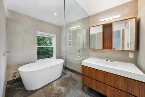 $3,000,000 | 215 Lafayette Avenue, Unit C | Clinton Hill