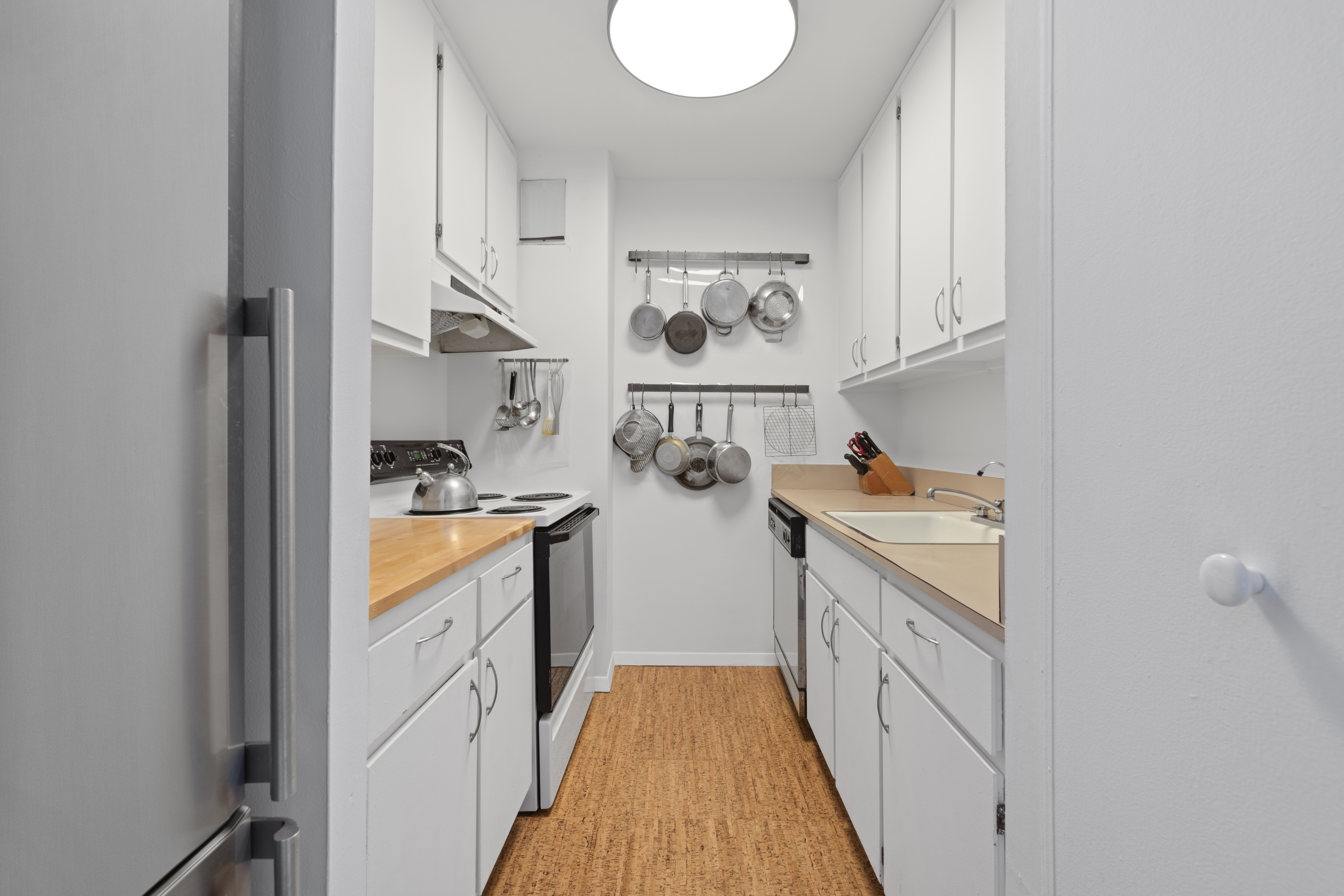 622 Washington Street, Unit 5B Manhattan, NY 10014 - Photo 3 of 7