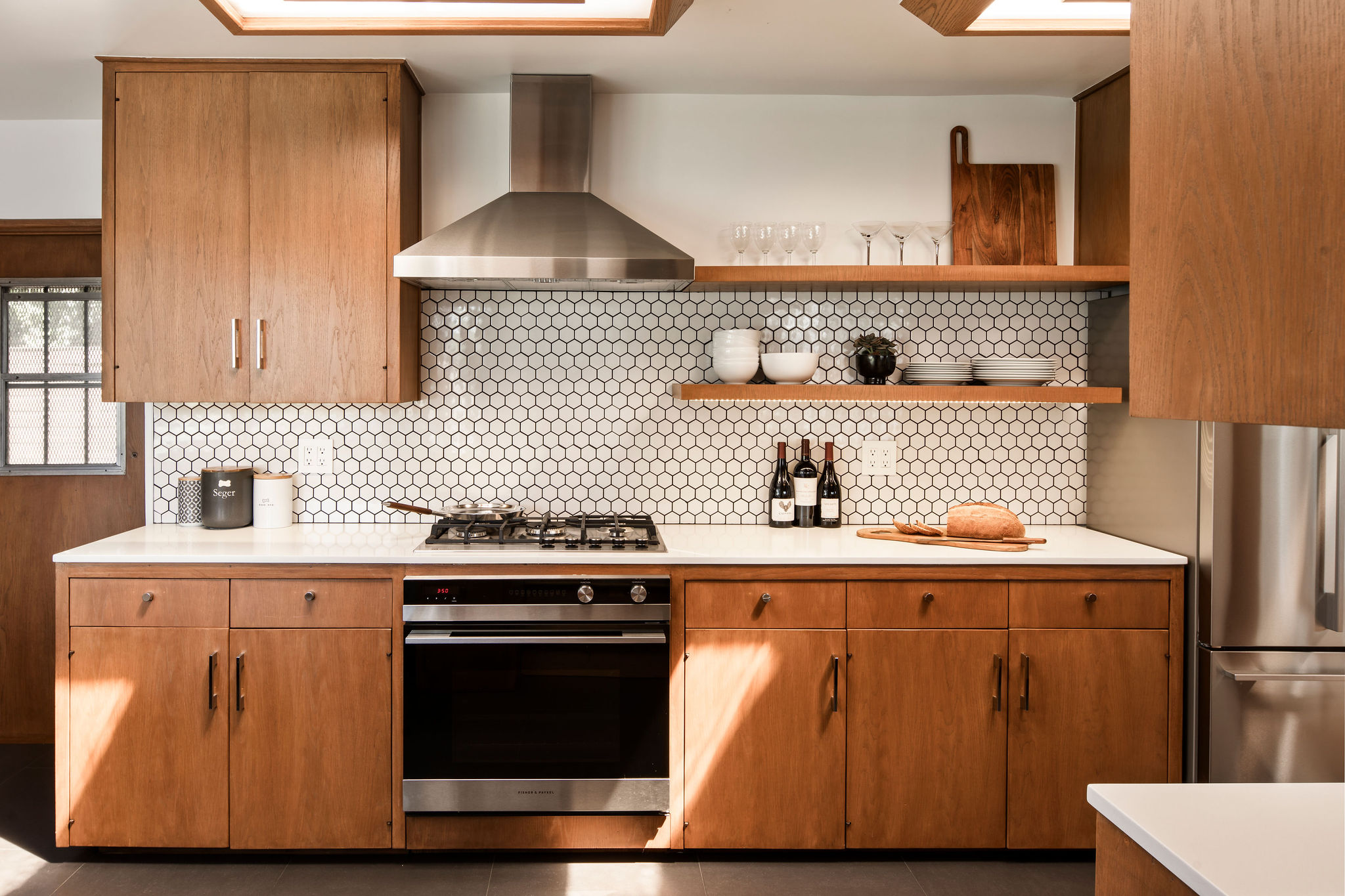 2371 Cove Ave Los Angeles, CA 90039 - Photo 15 of 43