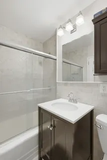 $650,000 | 201 East 21st Street, Unit 11H | Gramercy