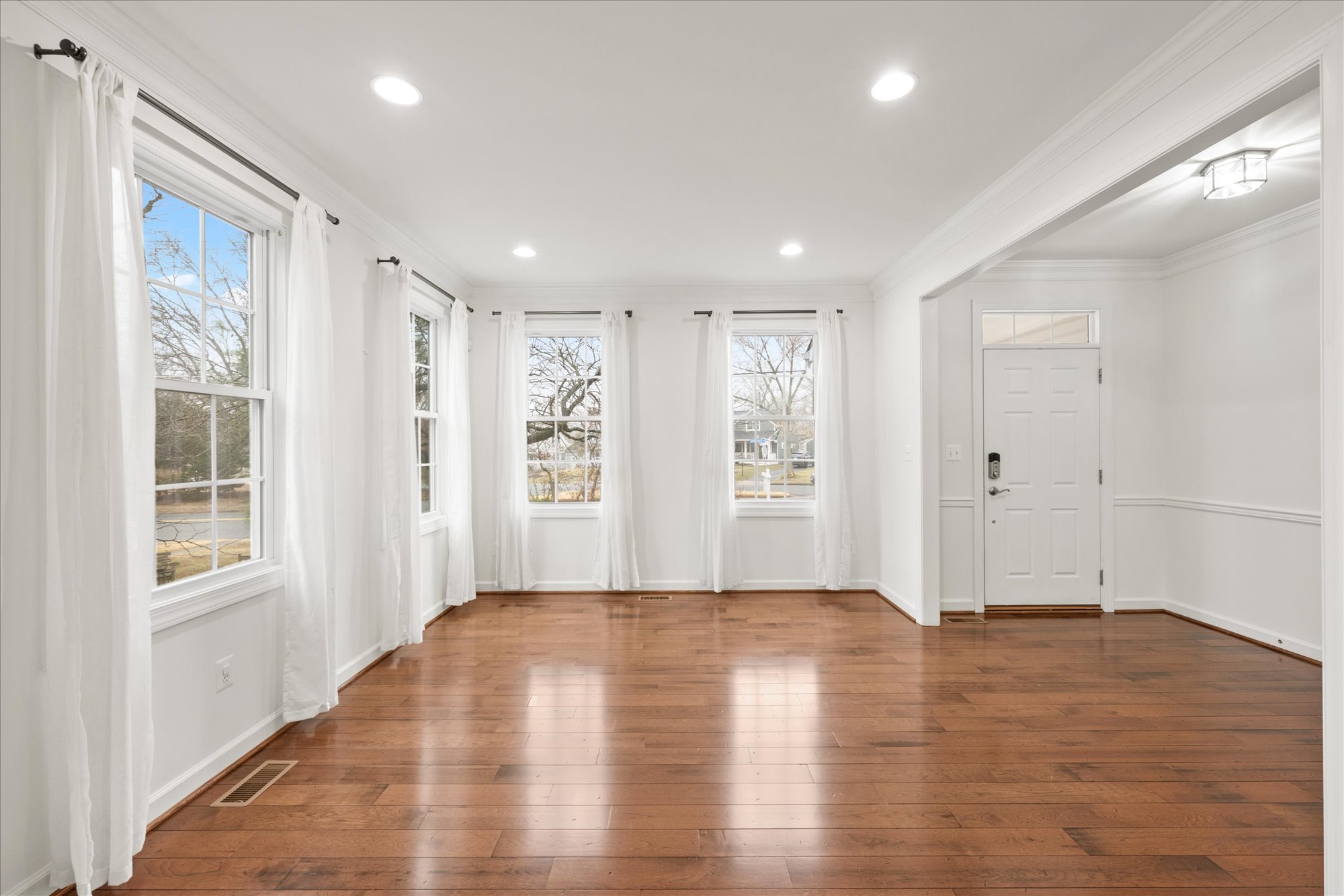 7009 Quander Road Alexandria, VA 22307 - Photo 4 of 62