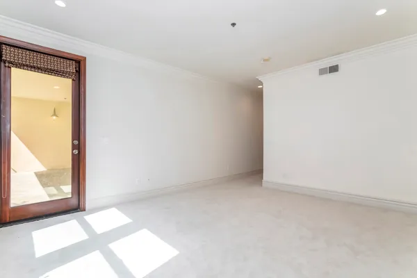 $1,149,988 | 10364 Almayo Avenue, Unit 103, Los Angeles, CA 90064