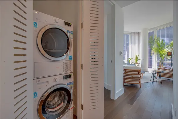 $13,950 | 222 East 44th Street, Unit 35E | Midtown East