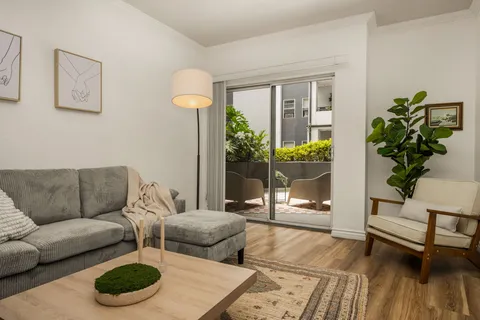 $550,000 | 838 Pine Avenue, Unit 113, Long Beach, CA 90813