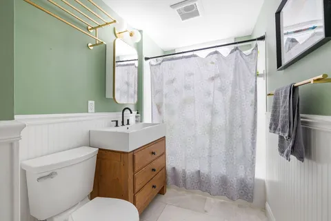 $950,000 | 15 Lafayette Street, Unit 2, Arlington, MA 02474