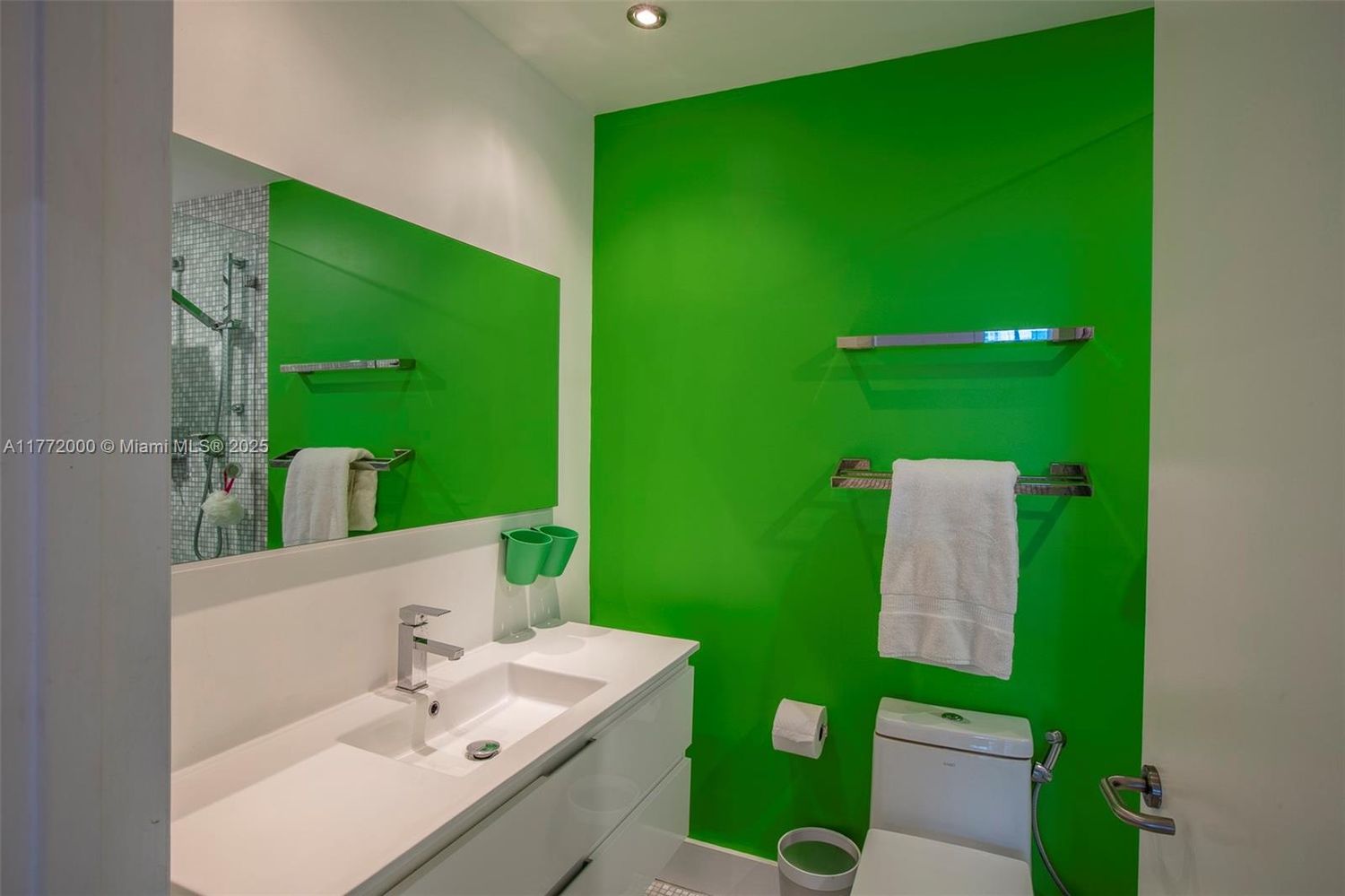 3131 Northeast 188th Street, Unit 21002 Aventura, FL 33180 - Photo 22 of 26