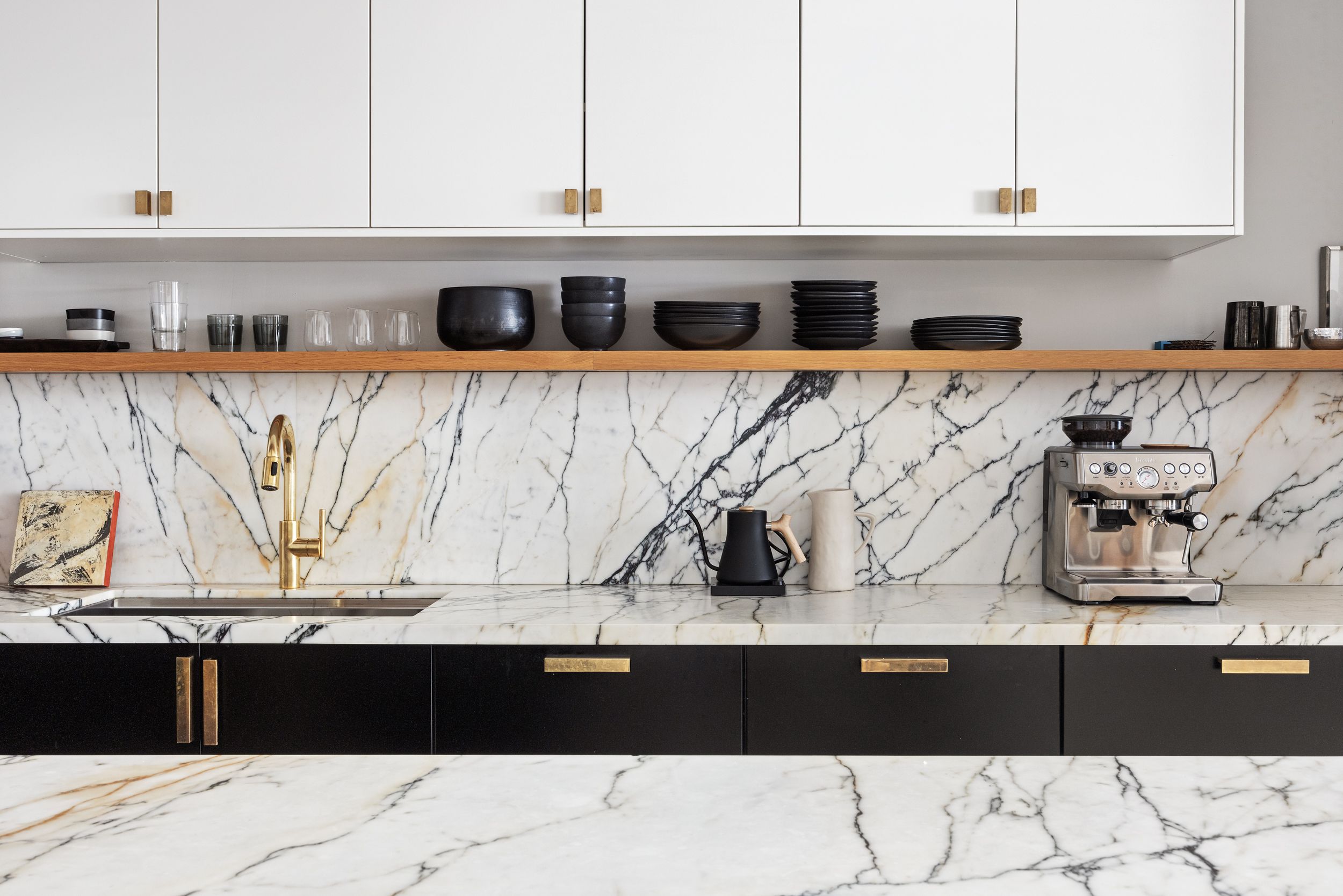 622 Greenwich Street, Unit 4B Manhattan, NY 10014 - Photo 7 of 27 a black and white photo of a living room