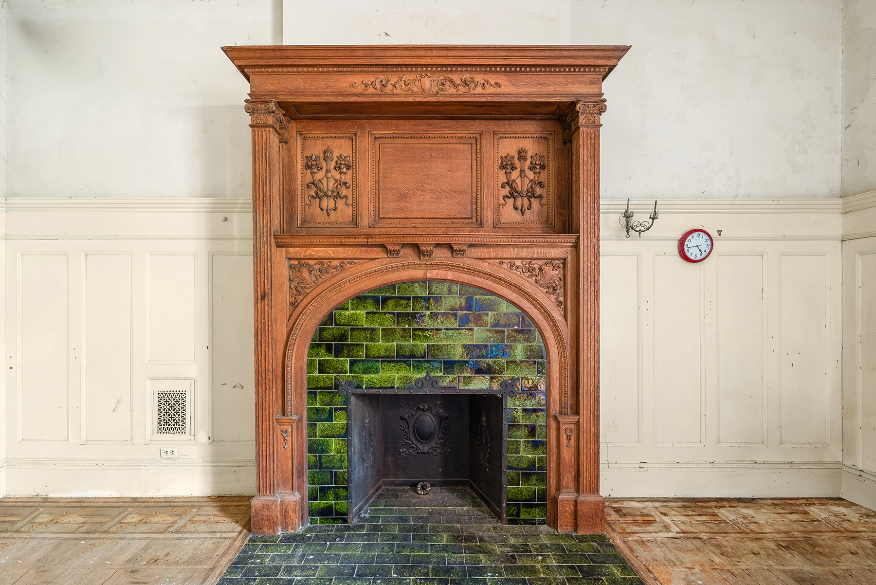 131 West 118th Street Manhattan, NY 10026 - Photo 5 of 8 a view of washer and dryer