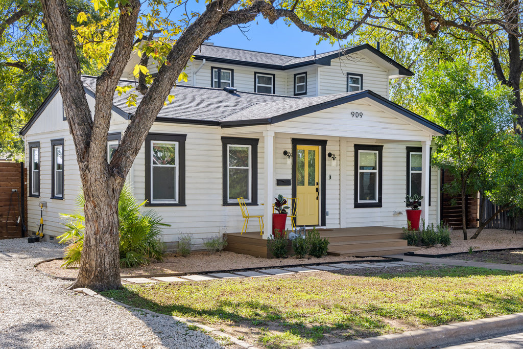 909 East 50th Street Austin, TX 78751 - Photo 1 of 38